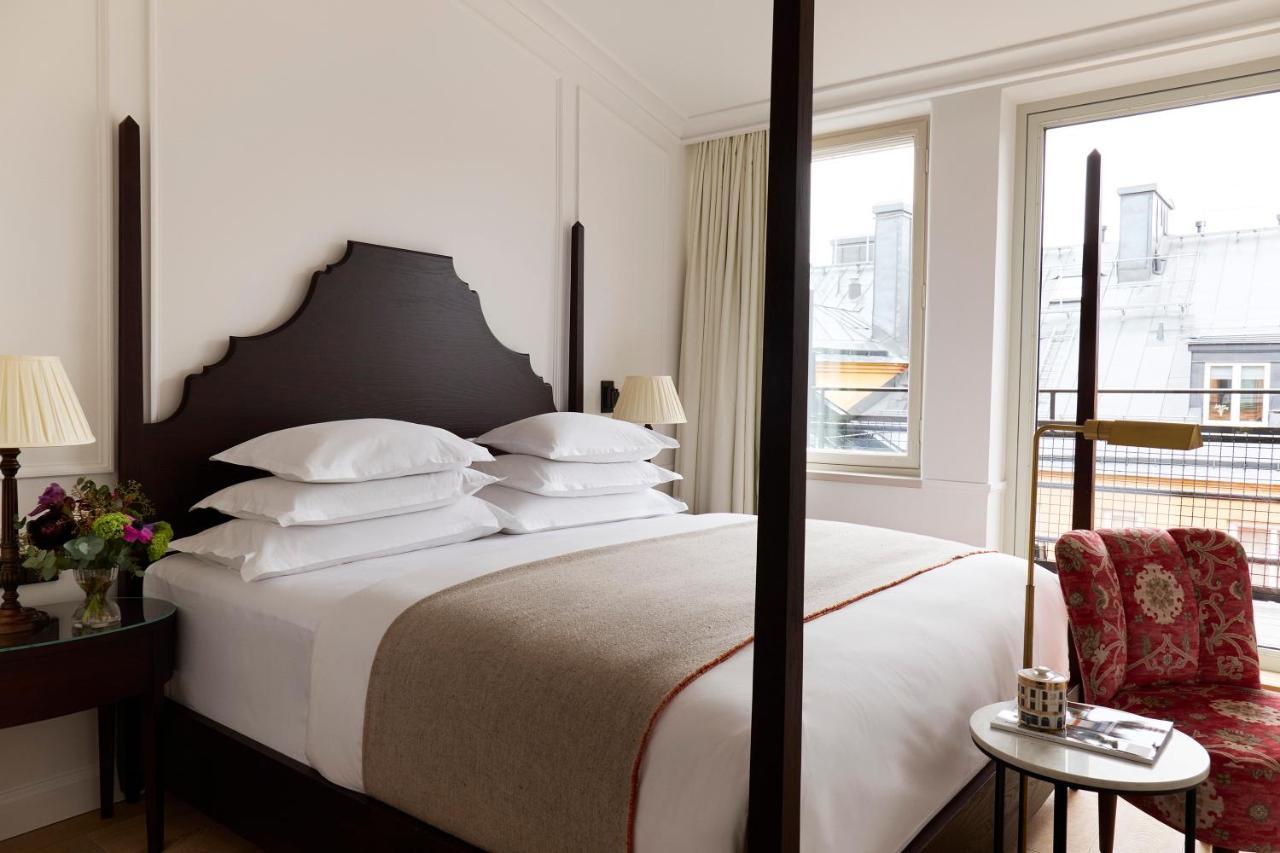 Villa Dagmar Stockholm Ngoại thất bức ảnh A room at the Hotel de Crillon