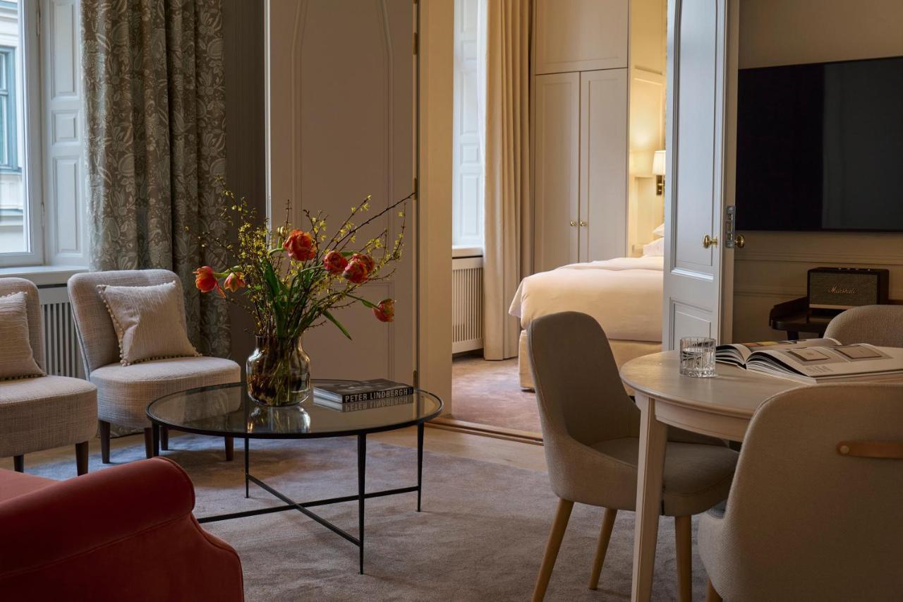 Villa Dagmar Stockholm Ngoại thất bức ảnh A suite at Hotel Axelmannstein