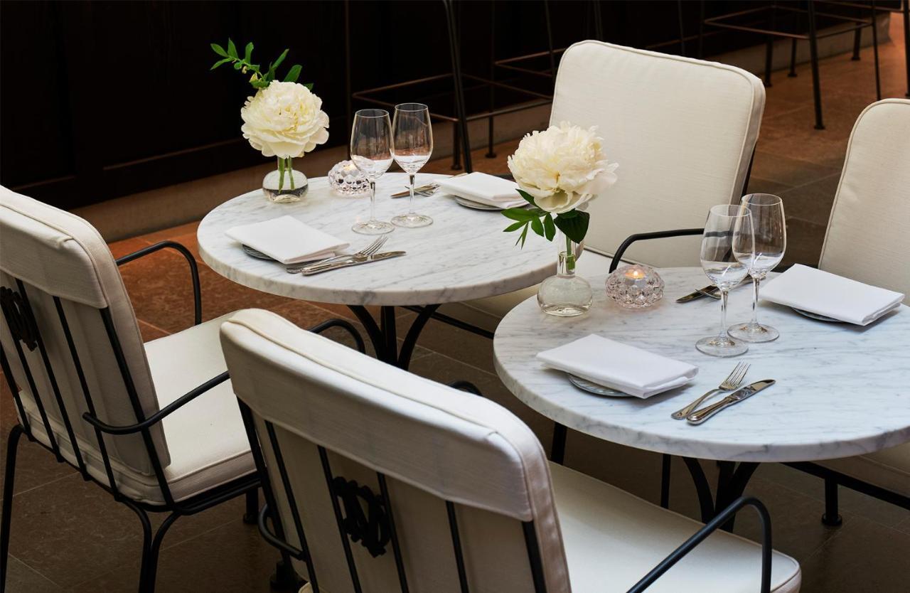 Villa Dagmar Stockholm Ngoại thất bức ảnh Tables at the restaurant