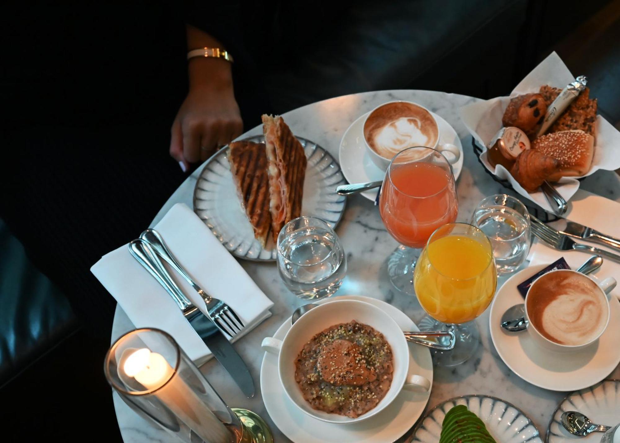 Villa Dagmar Stockholm Ngoại thất bức ảnh A typical breakfast at the restaurant